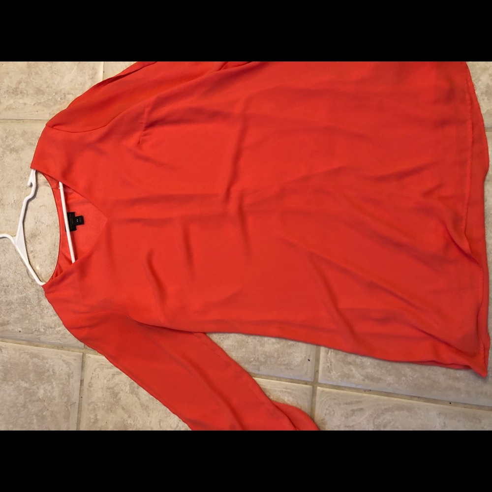 2 dresses - Picture 3 of 3